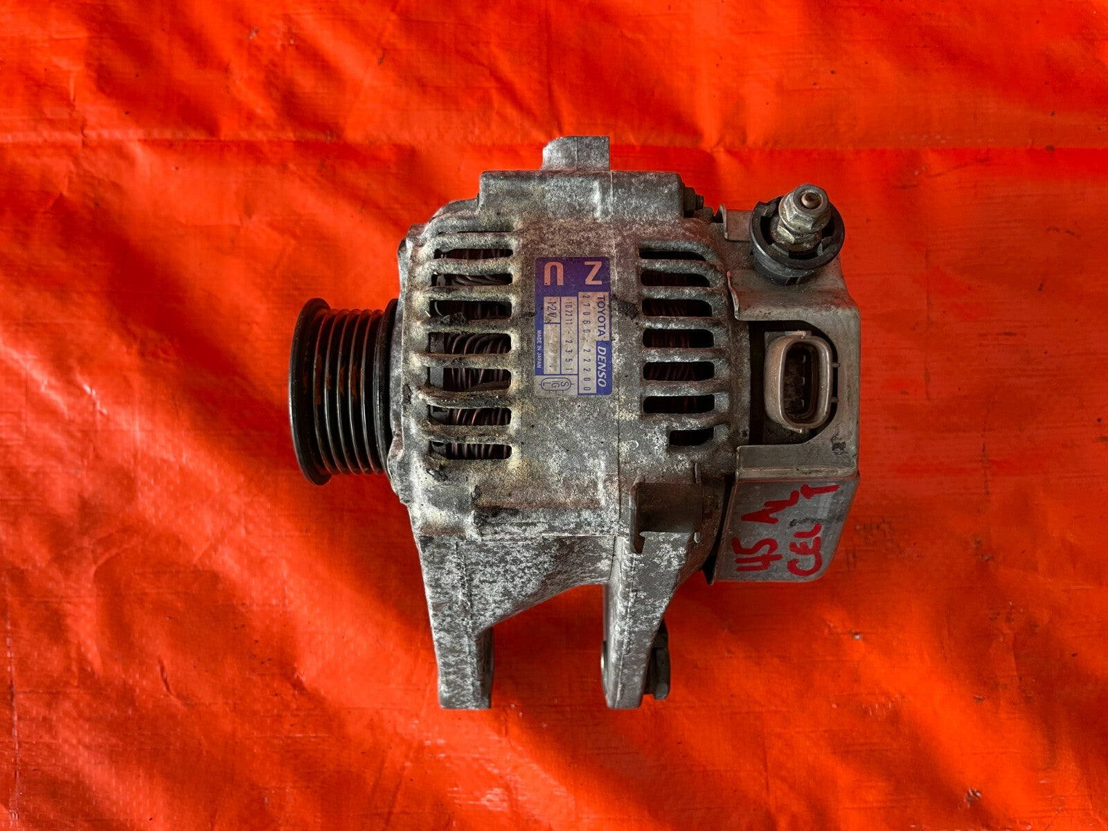 00 05 TOYOTA CELICA GT S   2ZZGE   MANUAL / STICK SHIFT   ALTERNATOR   OEM OE2
