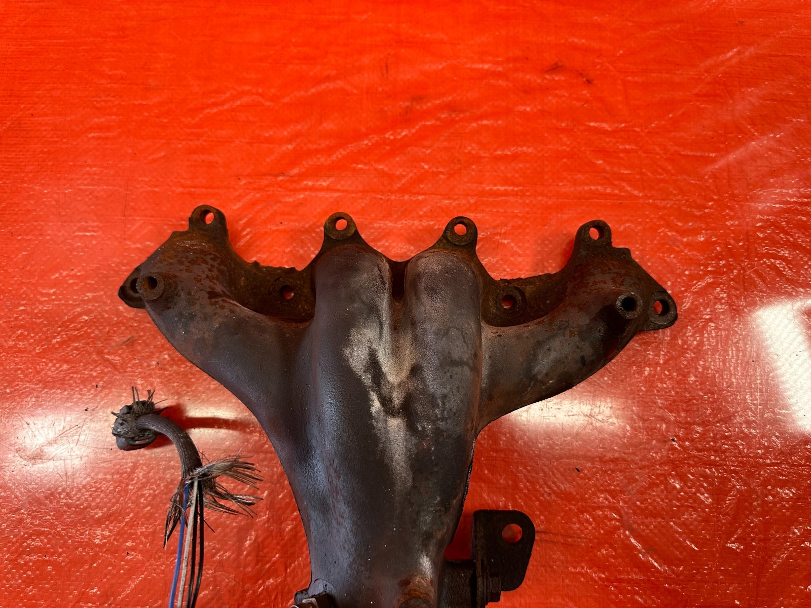 95 97 HONDA ODYSSEY   EXHAUST MANIFOLD HEADER W/ HEAT SHIELD   OEM FACTORY #1965