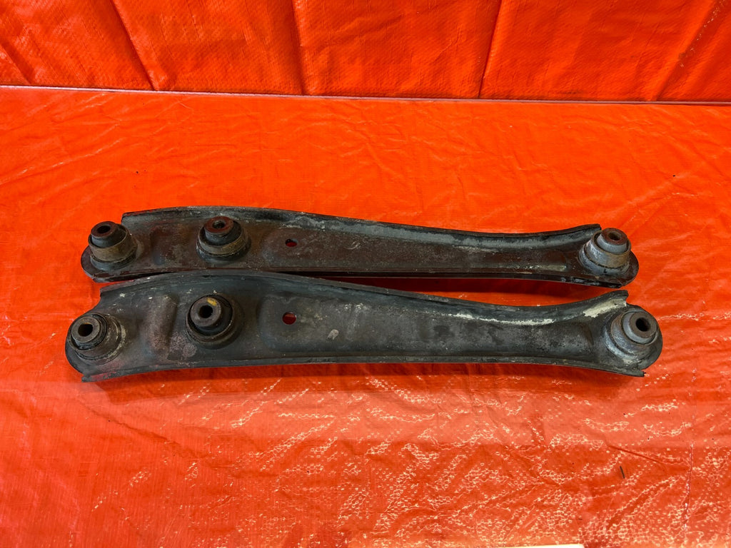 96 00 HONDA CIVIC   REAR LOWER CONTROL ARM SET   LEFT & RIGHT LOWER ARMS OEM #976