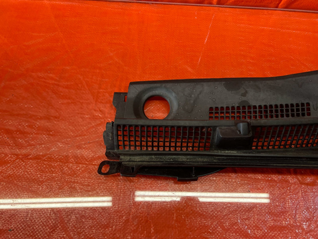 04 08 ACURA TL   WIPER COWL TRIM   DRIVER LEFT SIDE   OEM FACTORY #1086