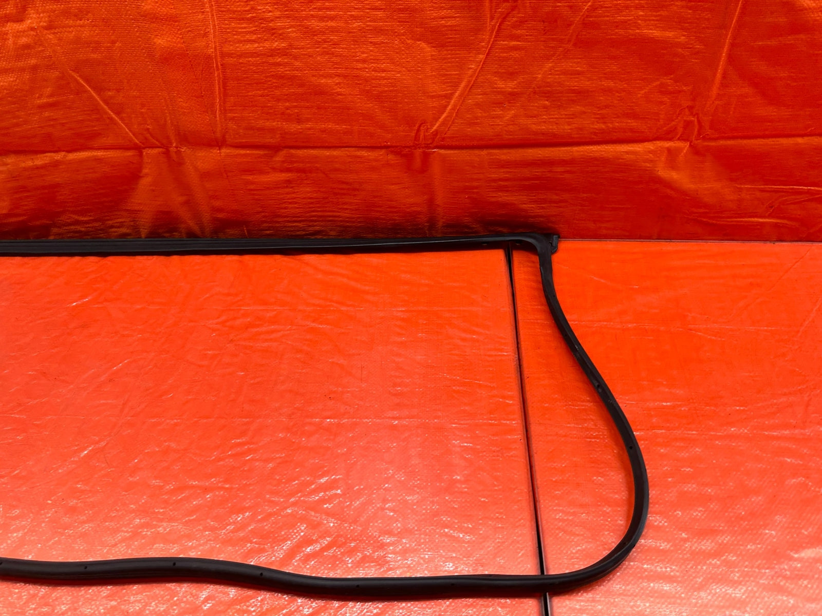 04 08 ACURA TSX   PASSENGER RIGHT FRONT   WEATHER STRIP TRIM SEAL GASKET OEM 1966
