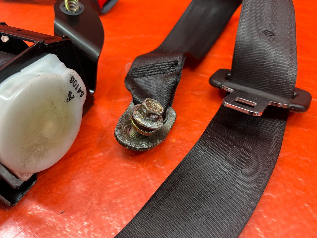 04 08 ACURA TSX   REAR SEAT BELT SET   LEFT & RIGHT SEAT BELTS   BLACK OEM #2095