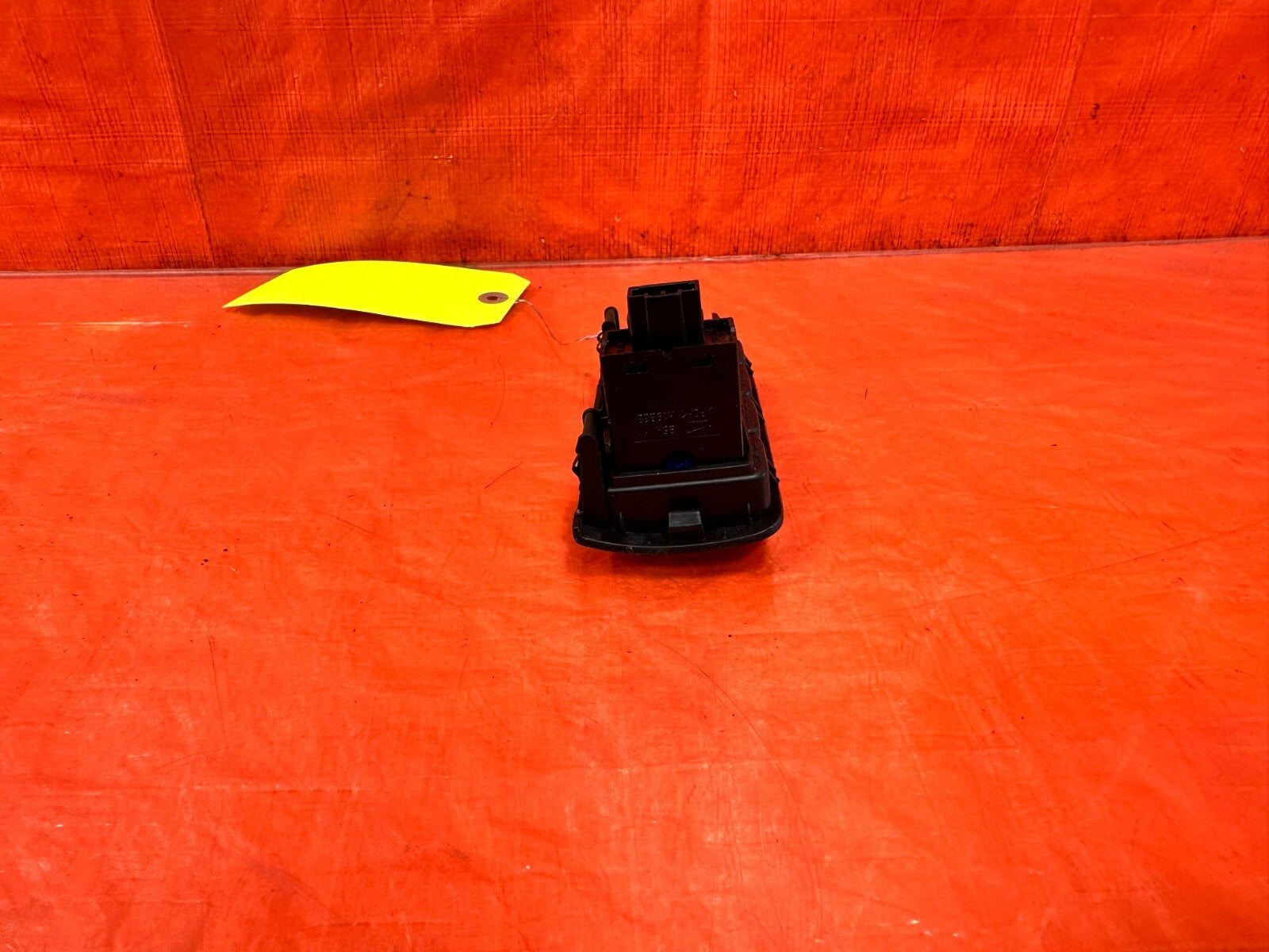 06 08 ACURA TSX   VEHICLE STABILITY ASSIST & SUNROOF SWITCH W/ BEZEL   OEM #2757