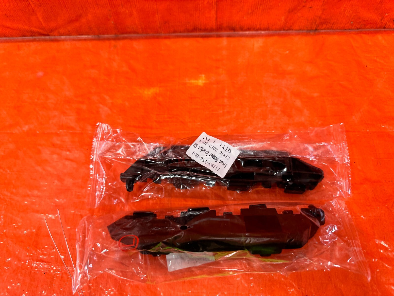 13 15 HONDA CIVIC SI SEDAN   LEFT & RIGHT FRONT FENDER CLIP BUMPER BRACKET   #136