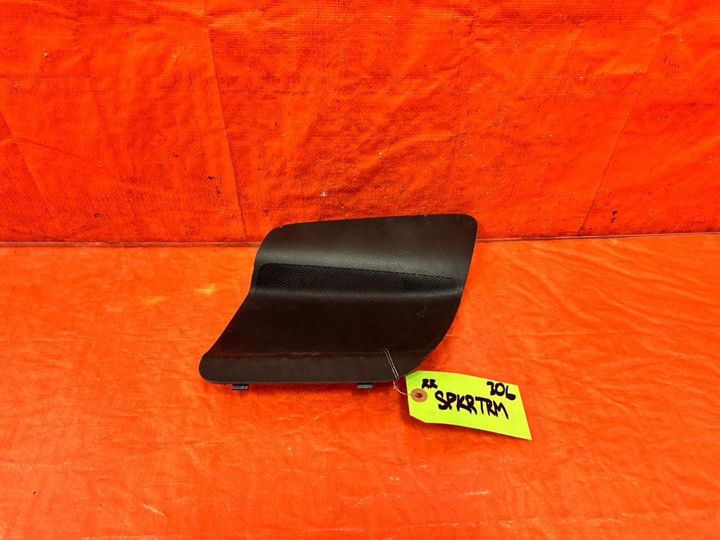 02 05 HONDA CIVIC SI EP3 HATCHBACK REAR SPEAKER COVER TRIM   RIGHT SIDE OEM #3060