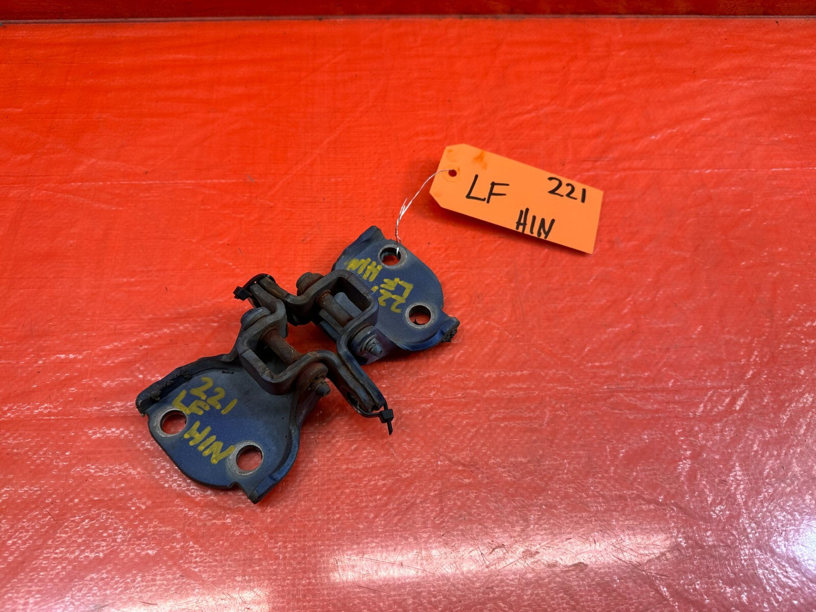 88 00 HONDA CIVIC FRONT LEFT OR RIGHT DOOR HINGE SET / UPPER + LOWER OEM #2210