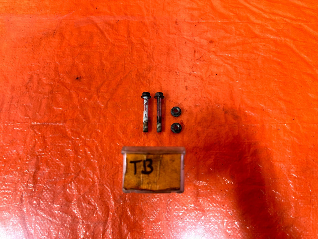 04 08 ACURA TSX   K24A2 THROTTLE BODY BOLTS HARDWARE   OEM #3120
