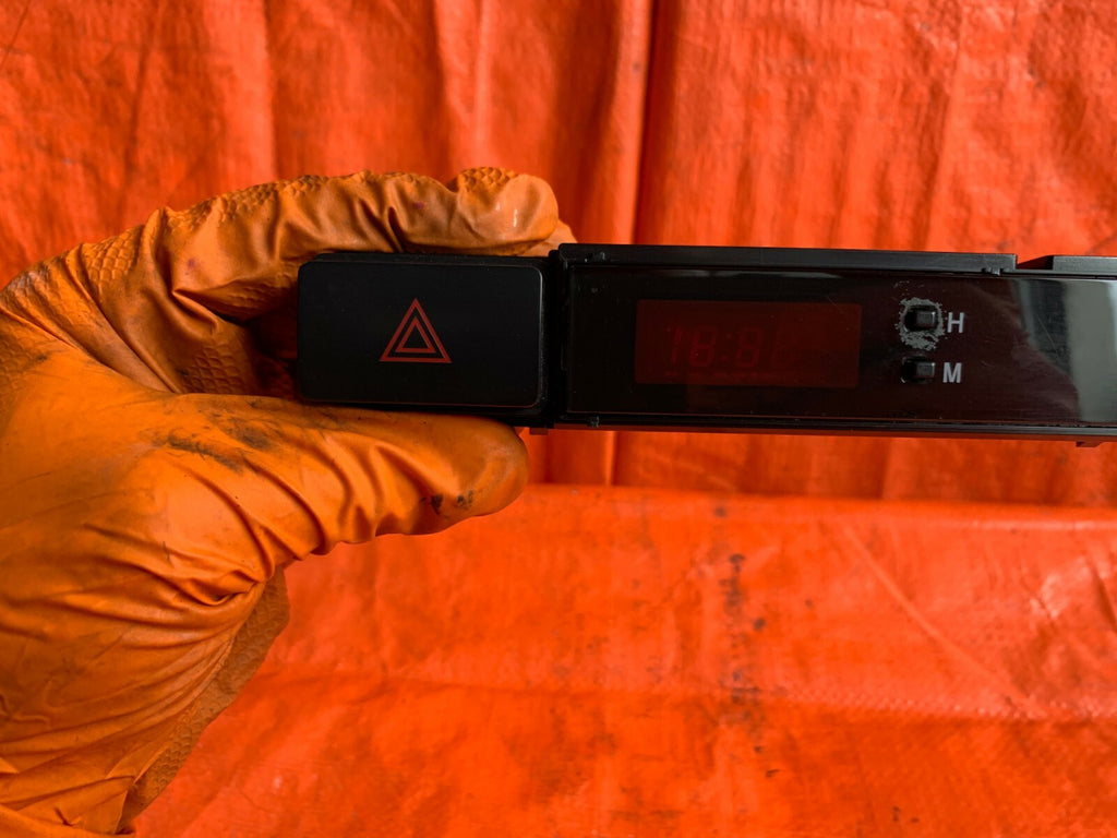 OEM 2007 2008 07 08 TOYOTA TACOMA EMERGENCY HAZARD HAZARDS SWITCH AND CLOCK5