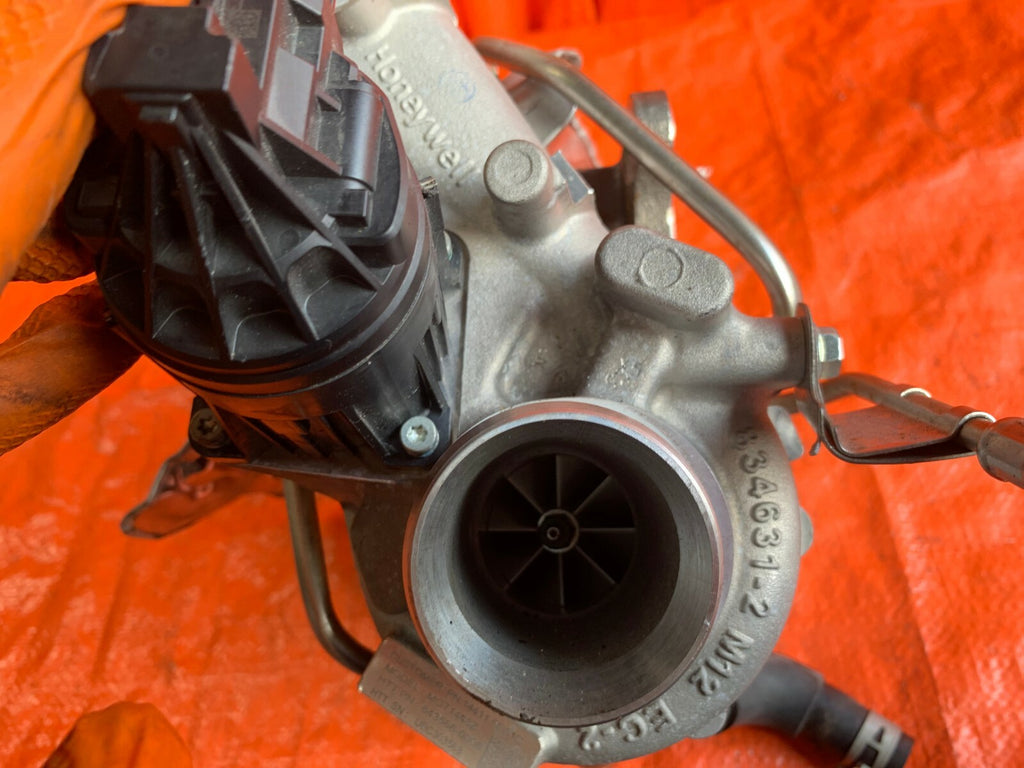 OEM 2016 INFINITI Q50 3.0 VR30DDTT   PASSENGER RIGHT TURBO CHARGER COMLETE10