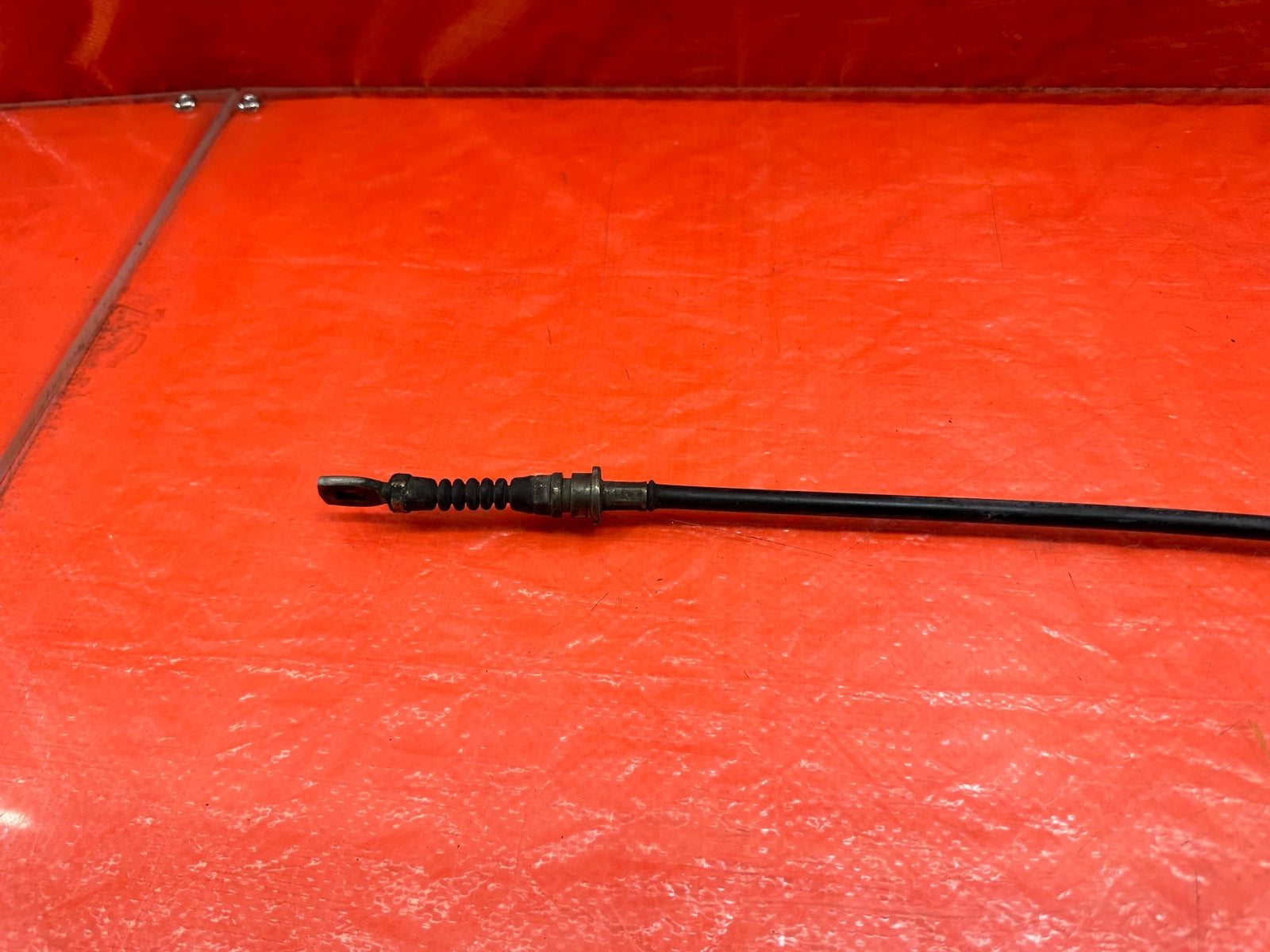 00 09 HONDA S2000   PASSENGER RIGHT EMERGENCY PARKING BRAKE CABLE LINE   OEM 1979