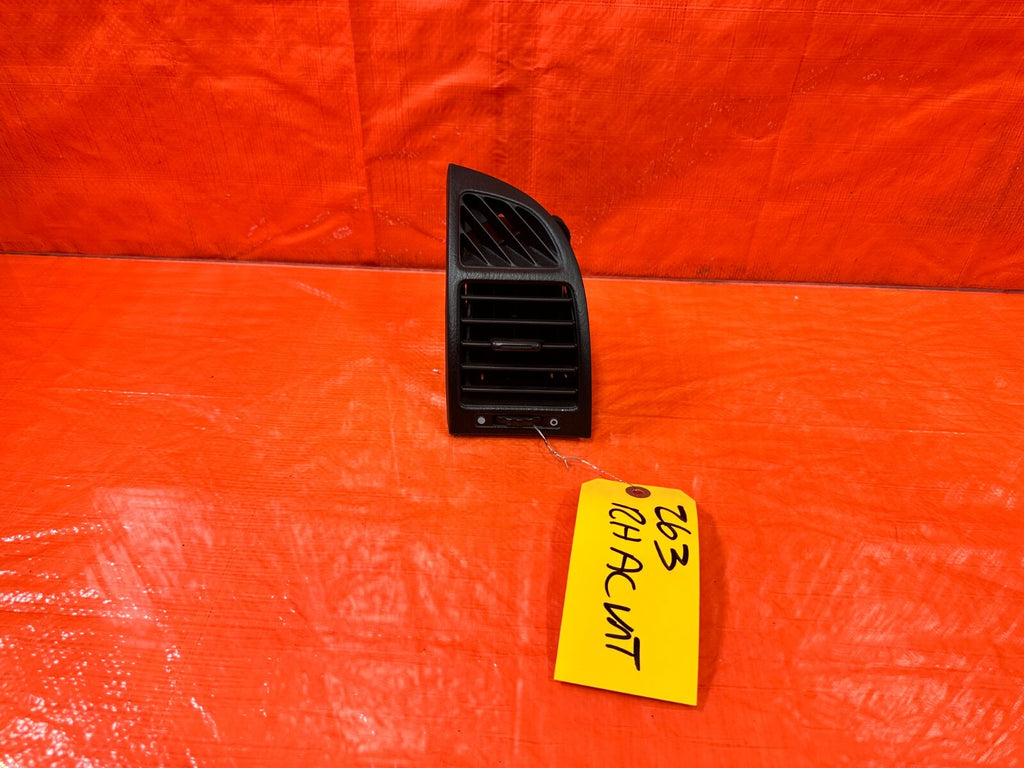 97 01 HONDA PRELUDE BASE & SH   PASSENGER RIGHT DASHBOARD DASH AC VENT OEM #2630