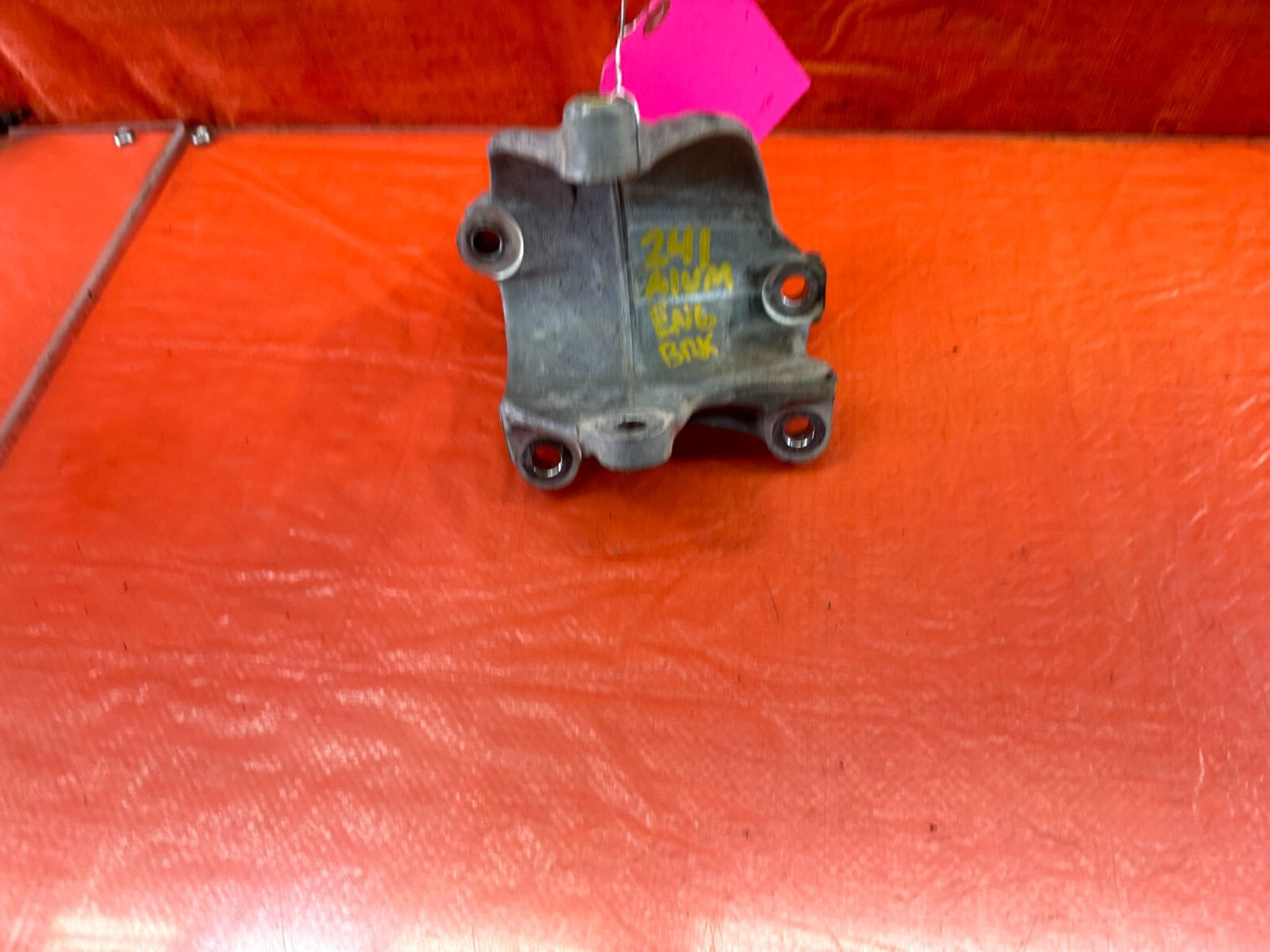 13 17 HONDA ACCORD SEDAN   4 CYLINDER   ALUMINUM ENGINE MOUNTING BRACKET OEM 2414