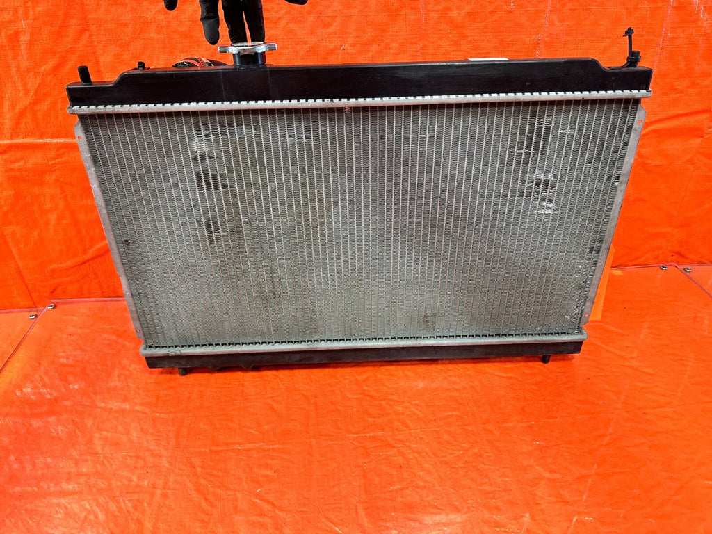 94 01 ACURA INTEGRA   AUTOMATIC MODEL   RADIATOR W/ HOSES AND RESERVOIR   OEM 818
