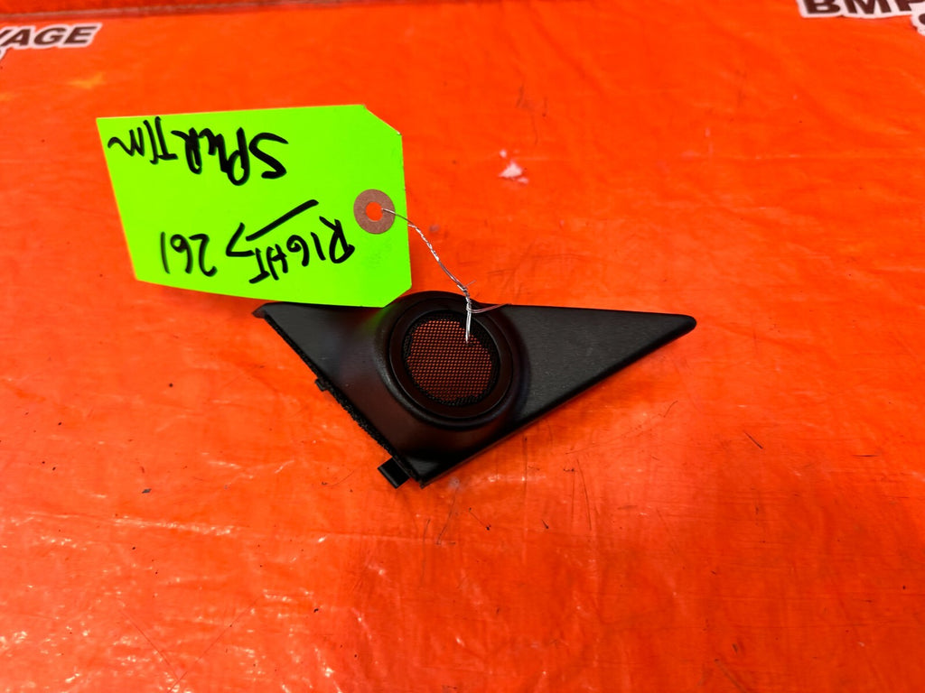 02 06 LEXUS SC430   PASSENGER RIGHT TWEETER BEZEL   OEM FACTORY #2615