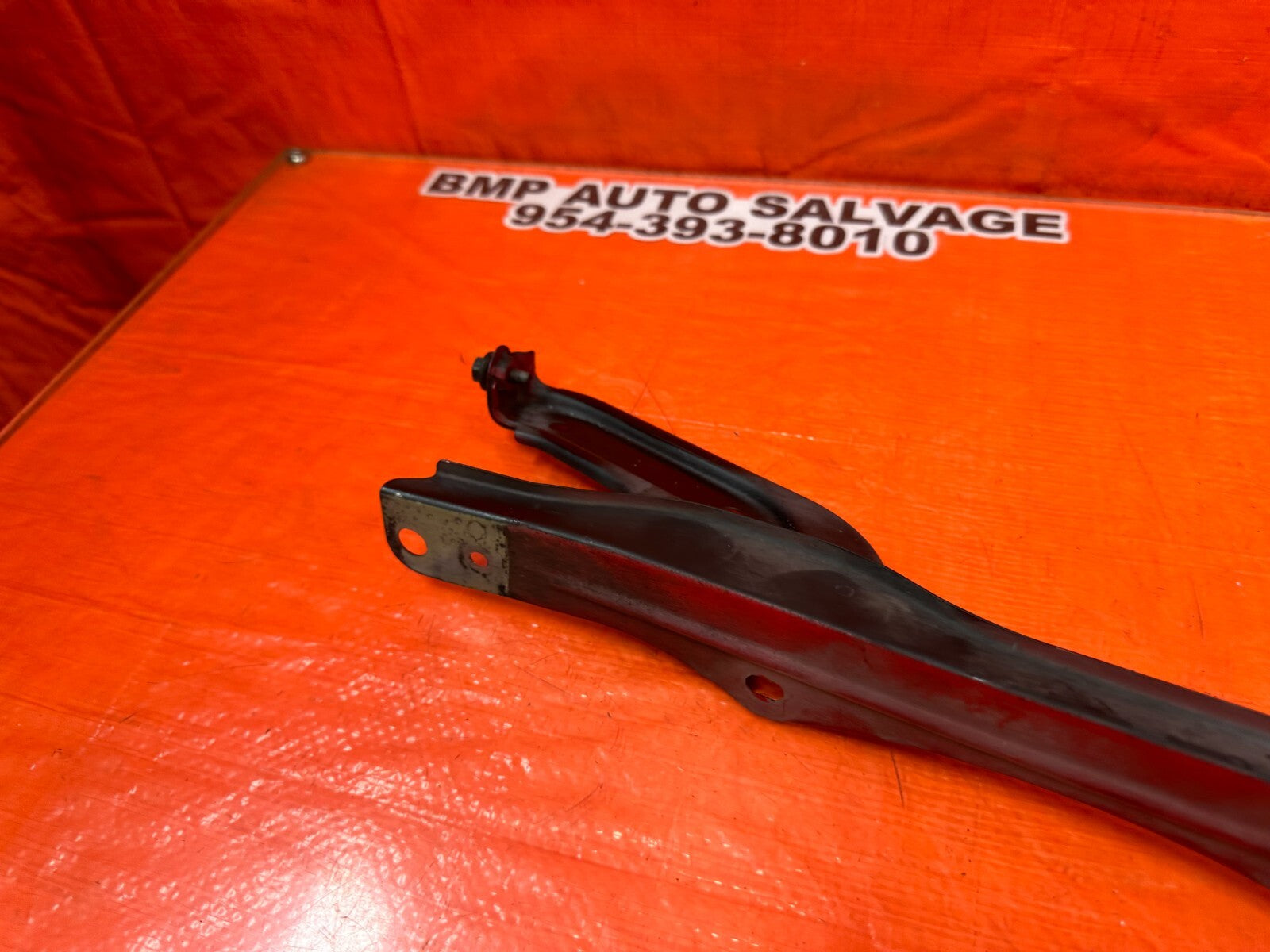 02 10 LEXUS SC430   BRACKET   OEM #2617