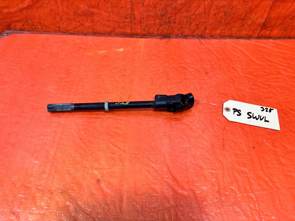 08 15 INFINITI G37 RWD   STEERING COLUMN TO RACK U / B JOINT SWIVEL YOKE OEM 3280