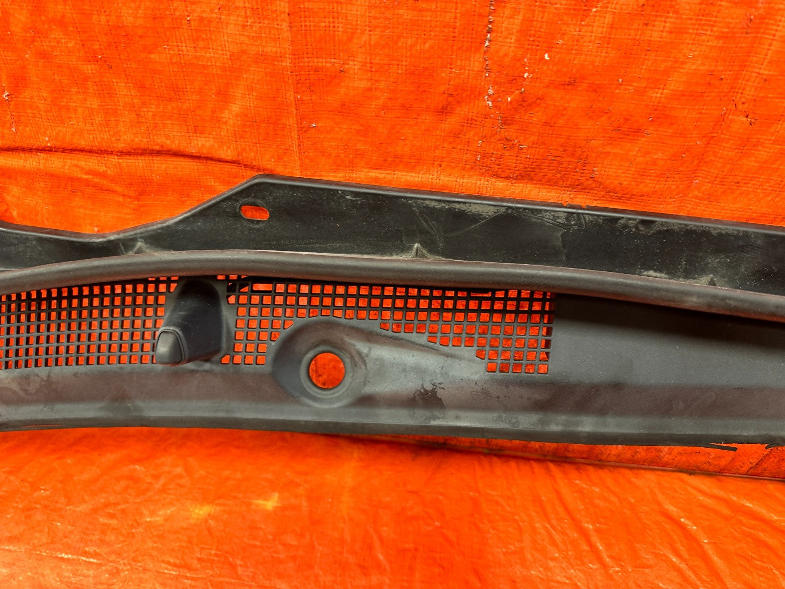 09 14 ACURA TSX   WINDSHIELD WIPER COWL TRIM PLASTIC BEZEL   OEM FACTORY #3216