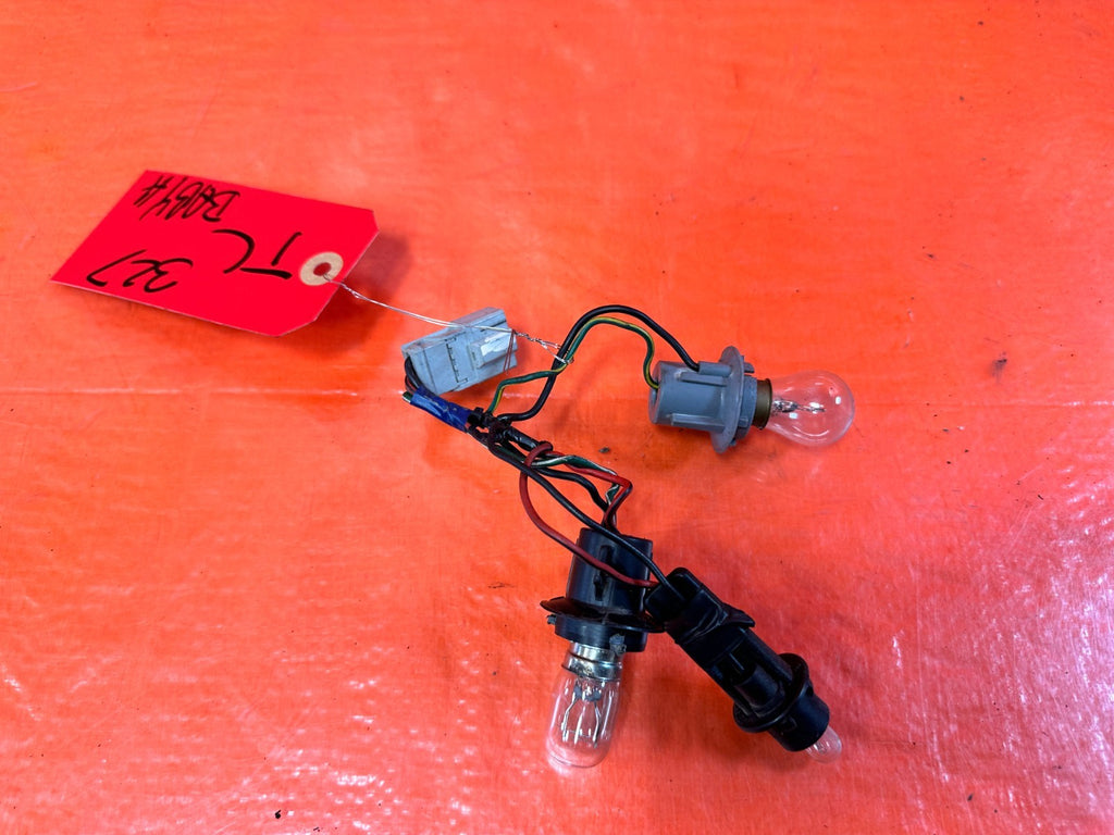 92 95 HONDA CIVIC   2D COUPE LEFT OR RIGHT OUTER TAIL LIGHT LAMP HARNESS OEM 3276
