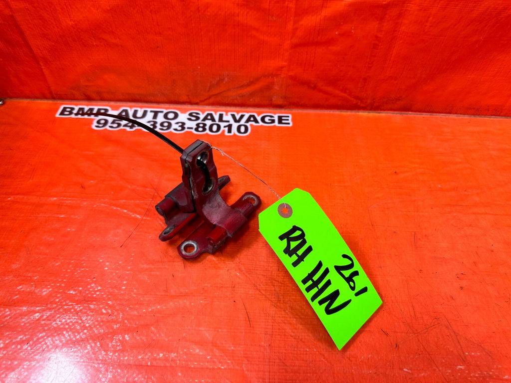 02 10 LEXUS SC430   DOOR HINGE SET   UPPER & LOWER   RIGHT SIDE   OEM #2610