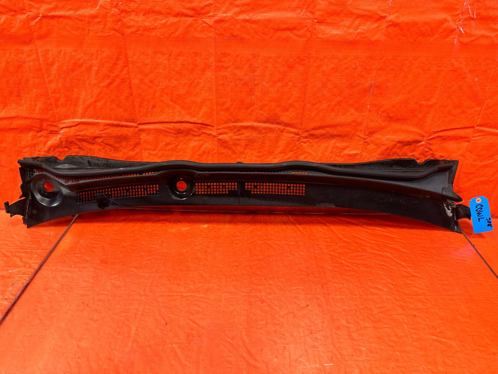 02 05 HONDA CIVIC SI EP3 HATCHBACK   WINDSHIELD WIPER COWL TRIM PLASTIC OEM 3080