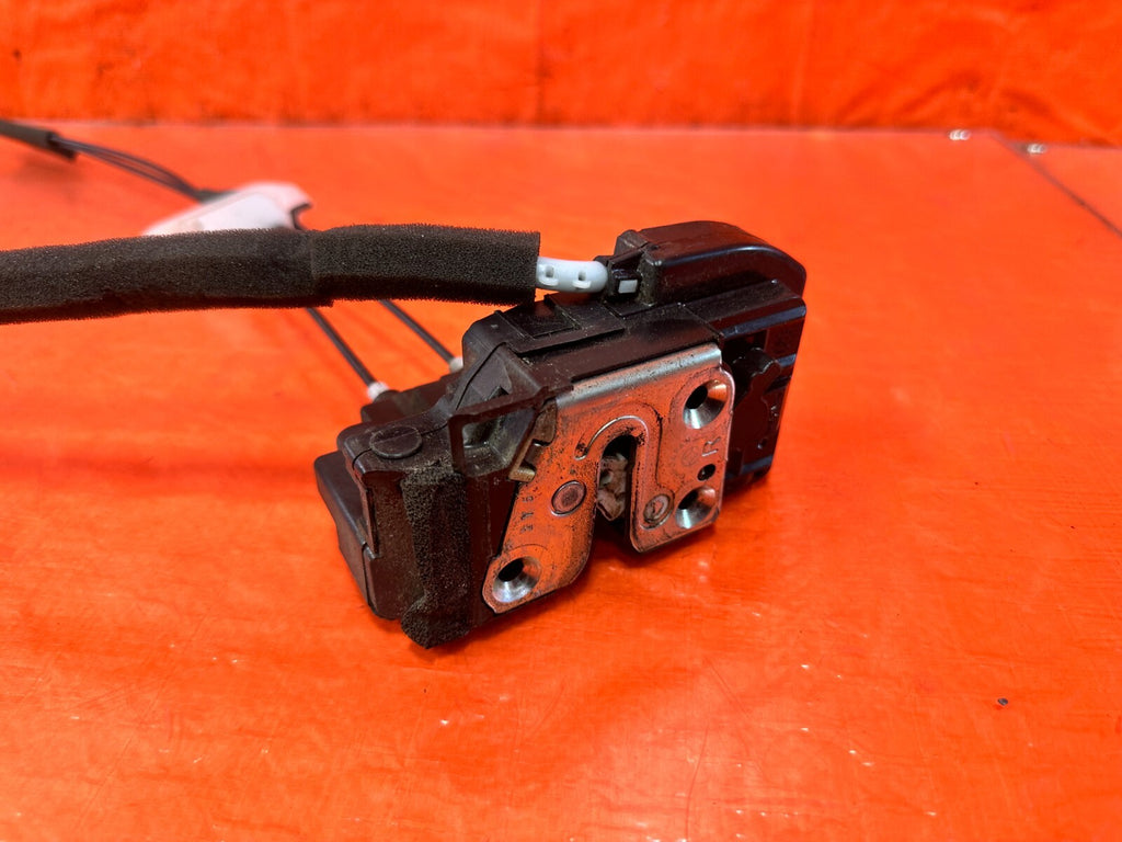 03 07 INFINITI G35 COUPE   PASSENGER RIGHT DOOR LOCK ACTUATOR LATCH   OEM 2981