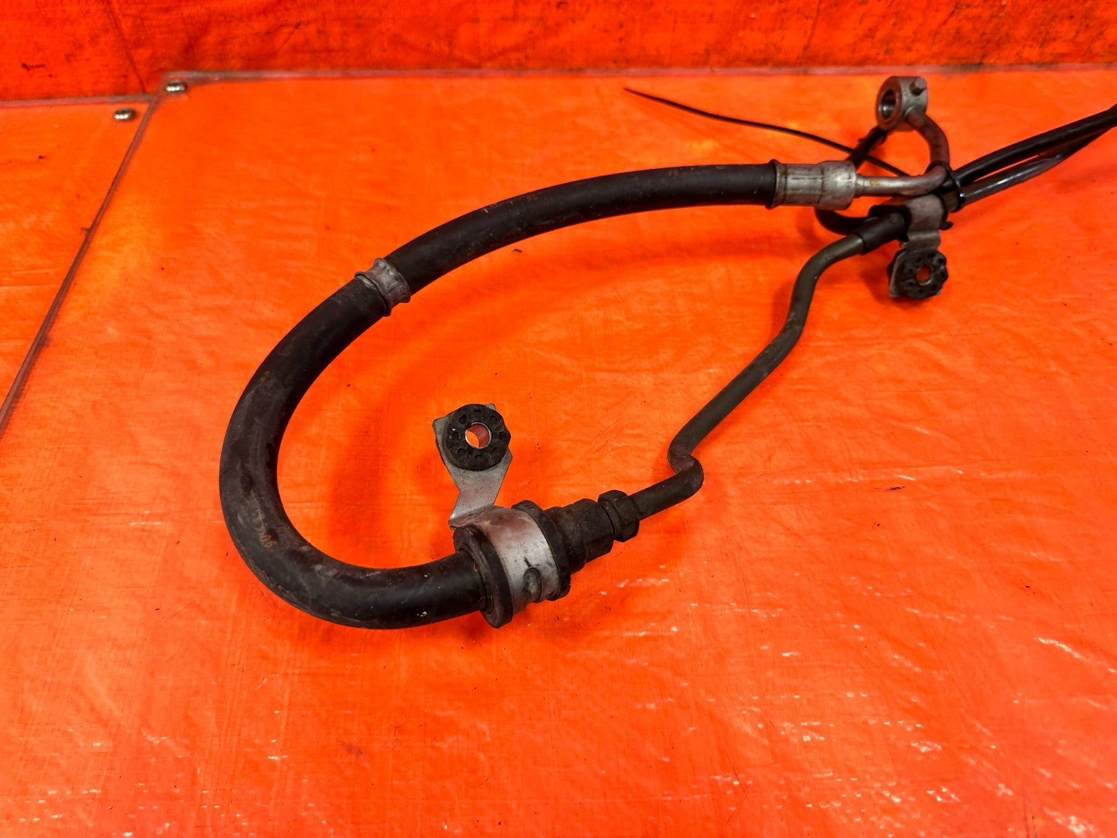 13 16 HYUNDAI GENESIS COUPE   HIGH PRESSURE POWER STEERING HOSE LINE   OEM 3184