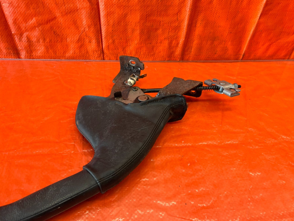 04 08 ACURA TSX   EMERGENCY / PARKING BRAKE HANDLE GRIP LEVER   OEM #1569