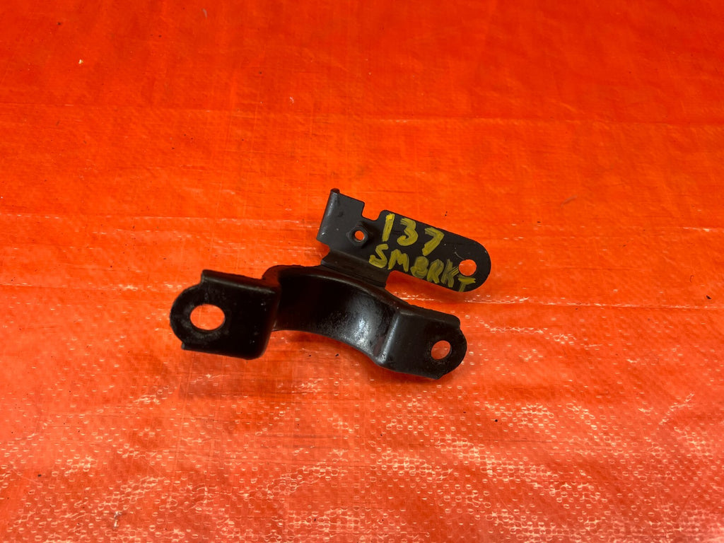 04 08 ACURA TL   POWER STEERING RACK MOUNTING BRACKET BRACE   OEM   1375