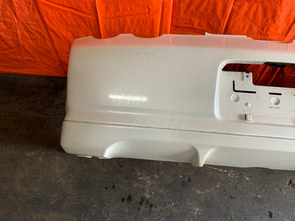 02 04 HONDA INTEGRA DC5 TYPE R   REAR BUMPER W/ OEM REAR LIP   FACTORY OEM OE7