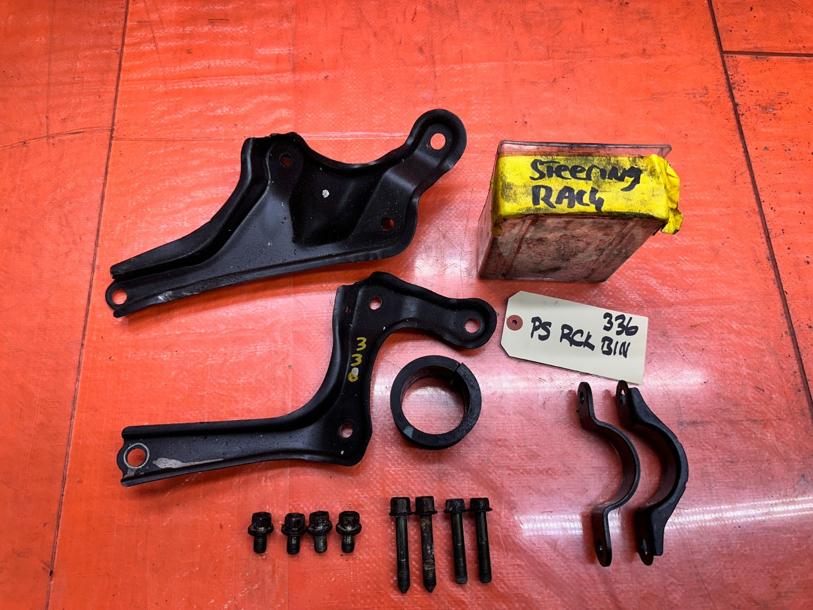 97-01 HONDA PRELUDE 2.2L POWER STEERING RACK PINION MOUNT BRACKET SET OEM #3360