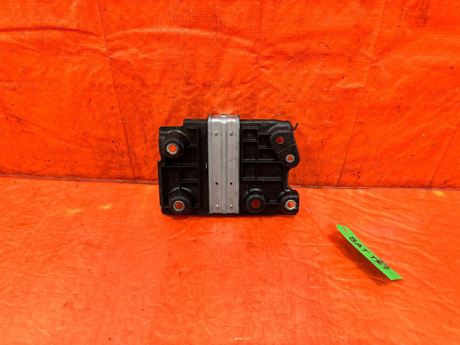16 20 INFINITI Q50 & Q60 3.0L BATTERY TRAY OEM #3161