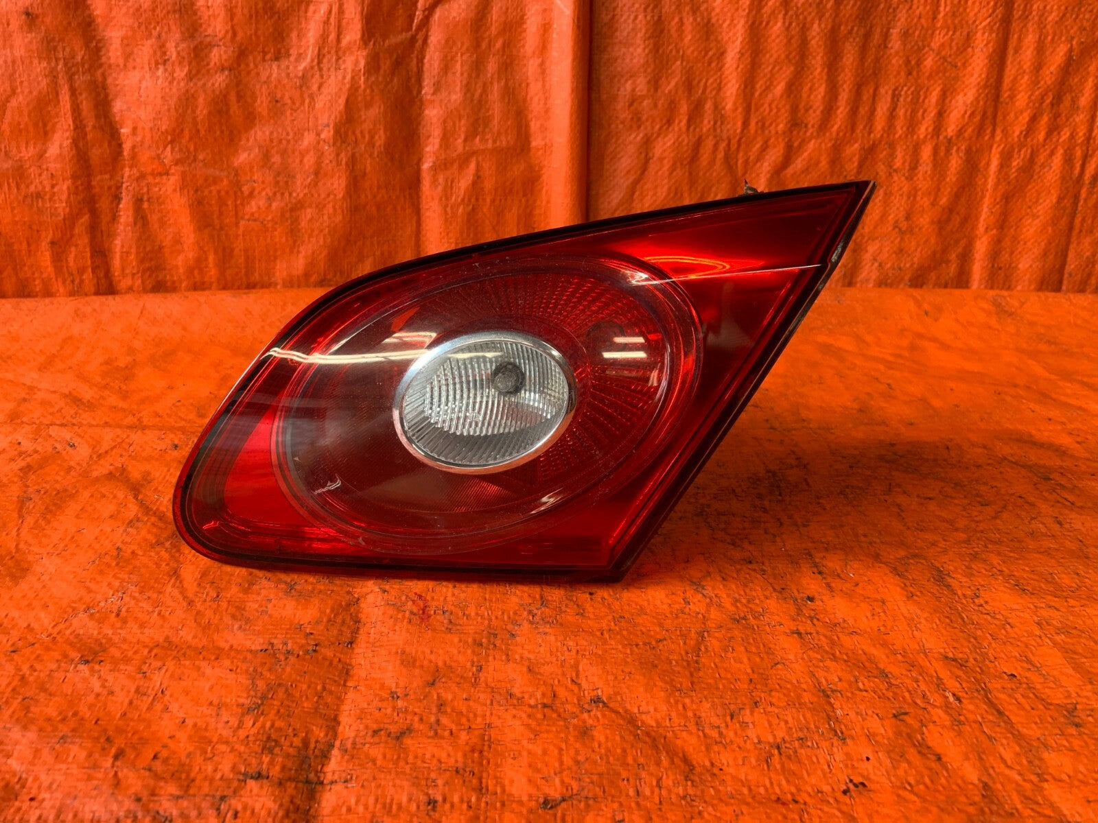 OEM 2010 2011 2012 VOLKSWAGEN CC   TAIL LIGHT LAMP   PASSENGER RIGHT INNER0