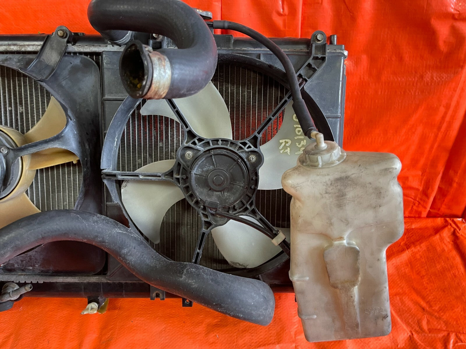 97 98 HONDA PRELUDE BASE   100% COMPLETE RADIATOR SET W/ FANS / HOSES / TANK OEM2