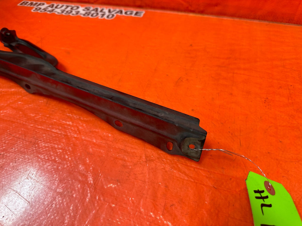 02 10 LEXUS SC430   BRACKET   OEM #2615