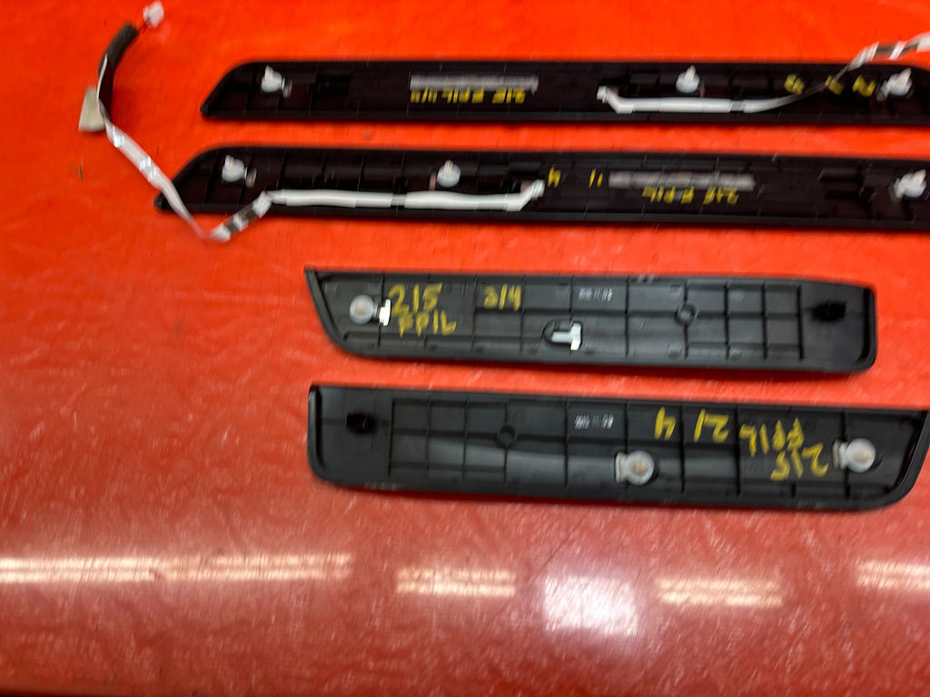 16 20 INFINITI Q50   ILLUMINATING FLOOR PILLAR SCUFF PLATE SET   OEM FACTORY 21512
