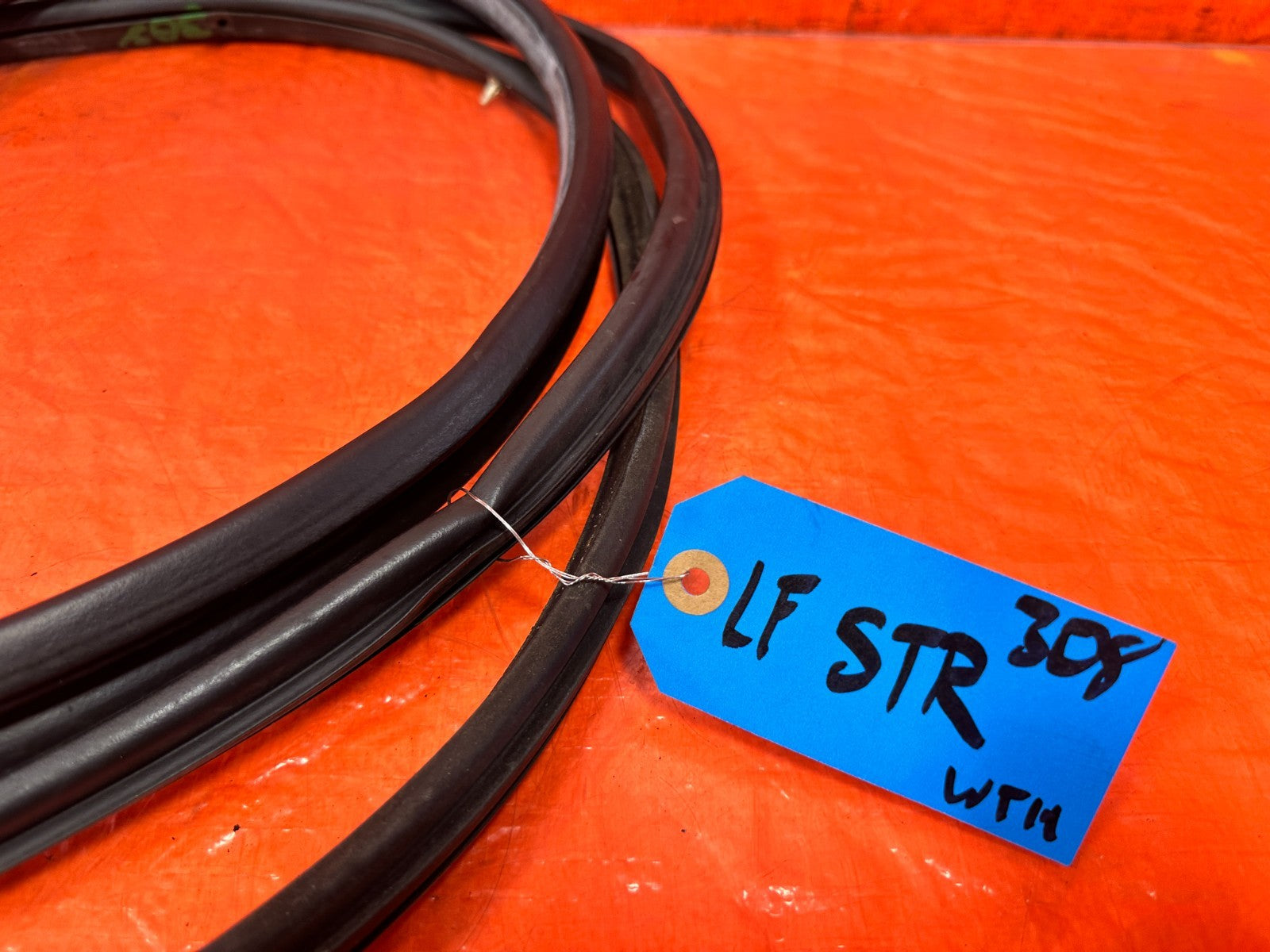 02 05 HONDA CIVIC SI EP3 HATCH LEFT DOOR WEATHER STRIP TRIM SEAL GASKET OEM 3082
