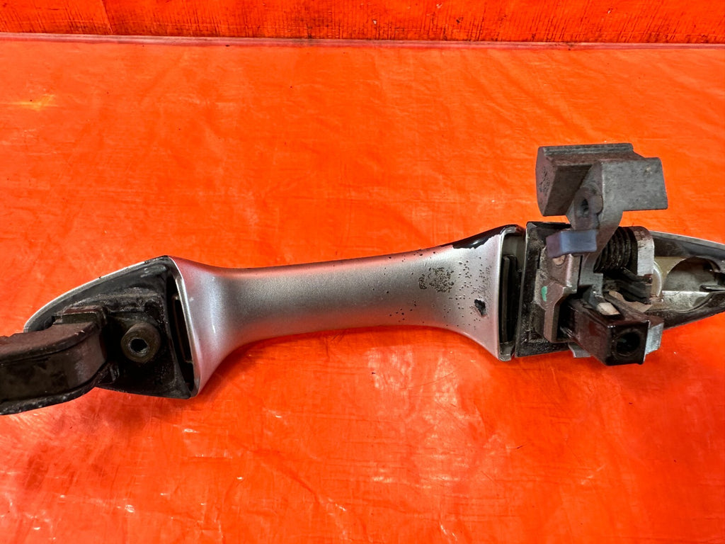 04 08 ACURA TSX   PASSENGER RIGHT FRONT   EXTERIOR DOOR HANDLE SILVER OEM #2759