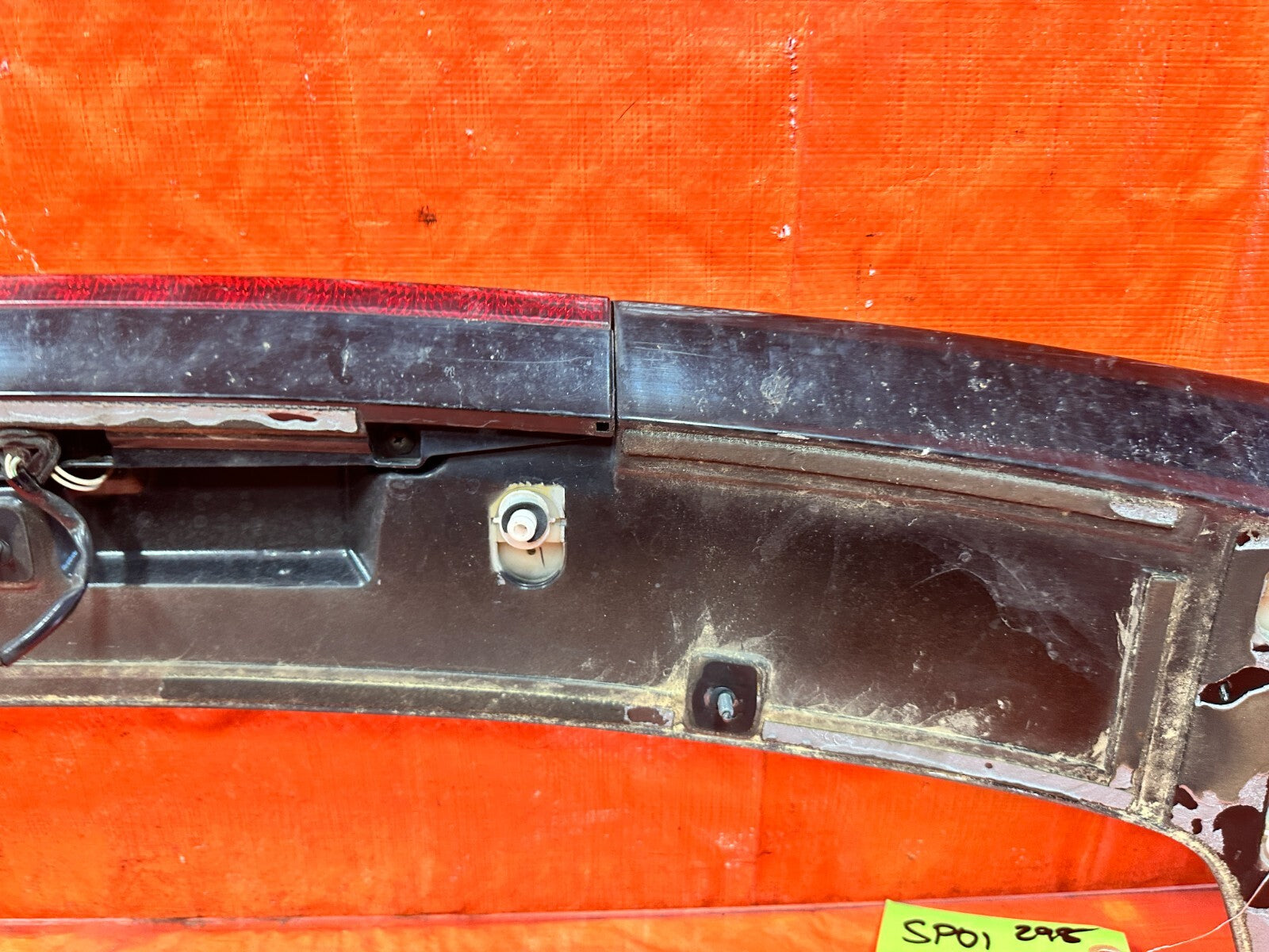 03 07 INFINITI G35 COUPE   REAR WING SPOILER DECK LID TRIM   OEM FACTORY #29811