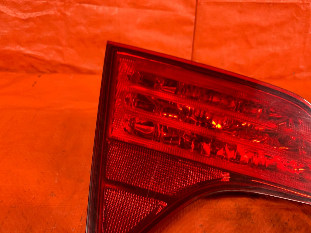 07 11 HONDA CIVIC 4 DOOR SEDAN   DRIVER LEFT INNER TRUNK TAIL LIGHT LAMP OEM2