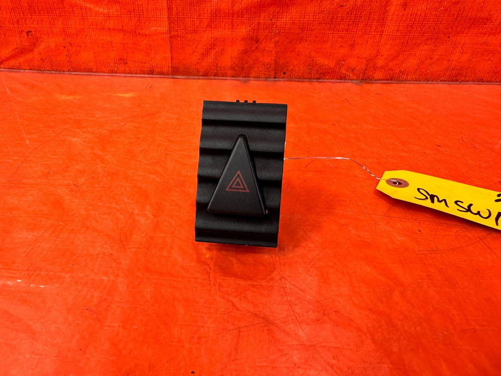 04 05 ACURA TSX   EMERGENCY HAZARD SWITCH BUTTON   OEM FACTORY #2914