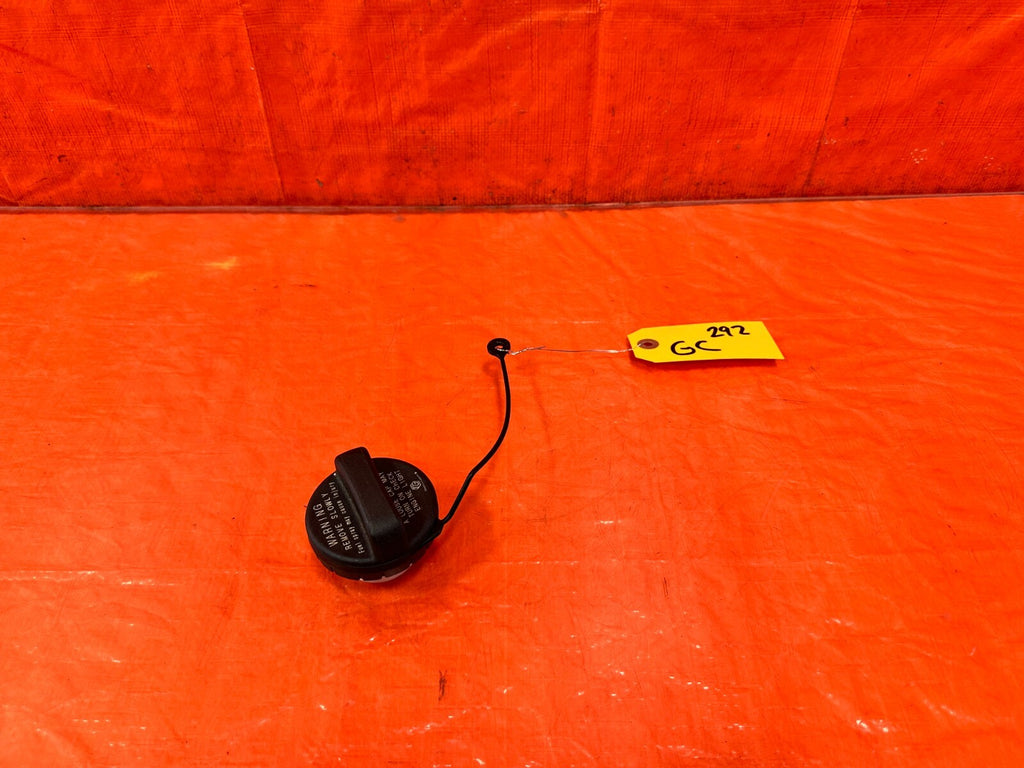 13 20 SUBARU BRZ   GASOLINE GAS TANK LOCKING TWISTING CAP   OEM FACTORY #2920