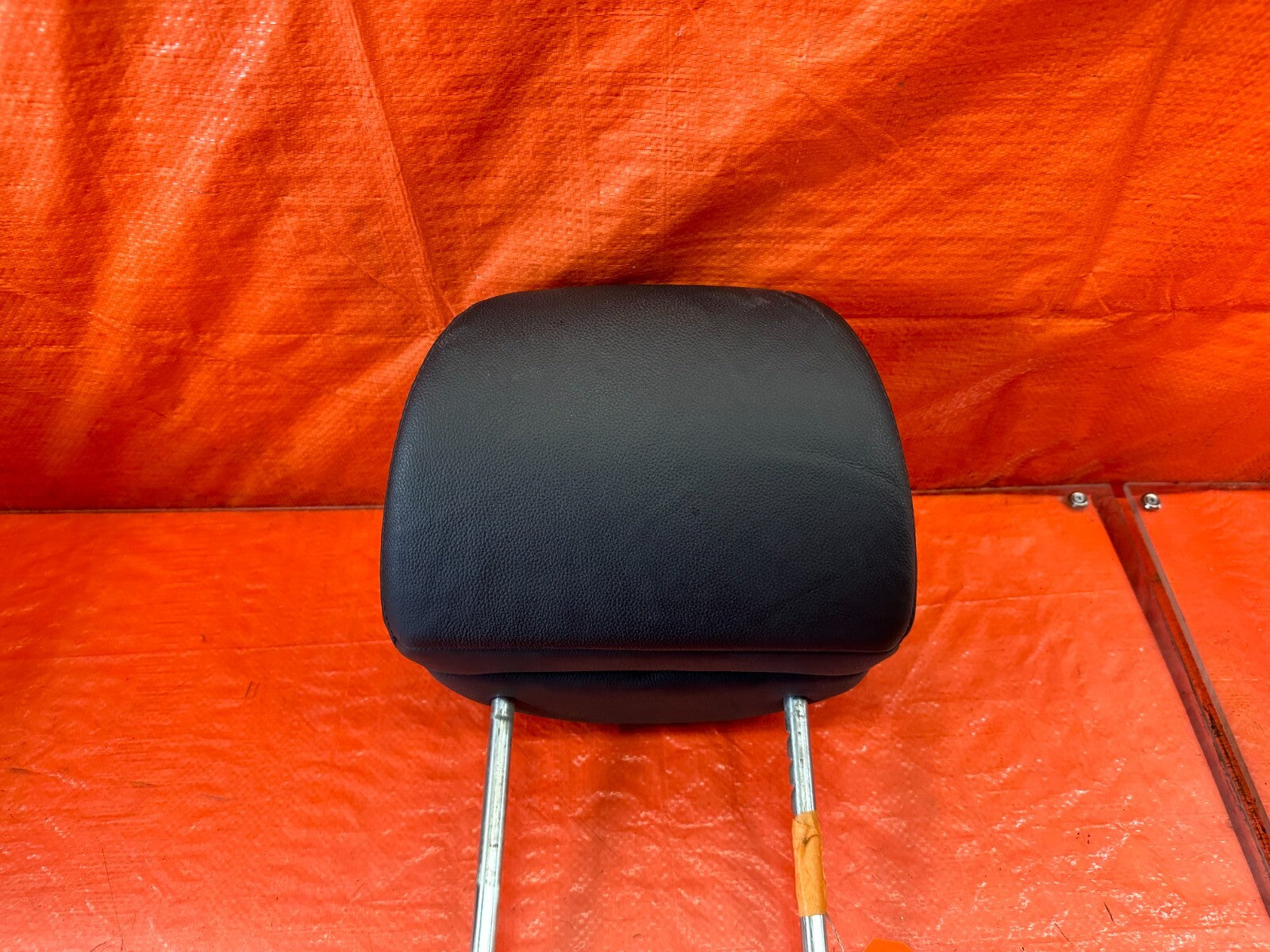 11 12 HONDA ACCORD SEDAN   FRONT SEAT HEAD REST   LEFT OR RIGHT   BLACK OEM 2393