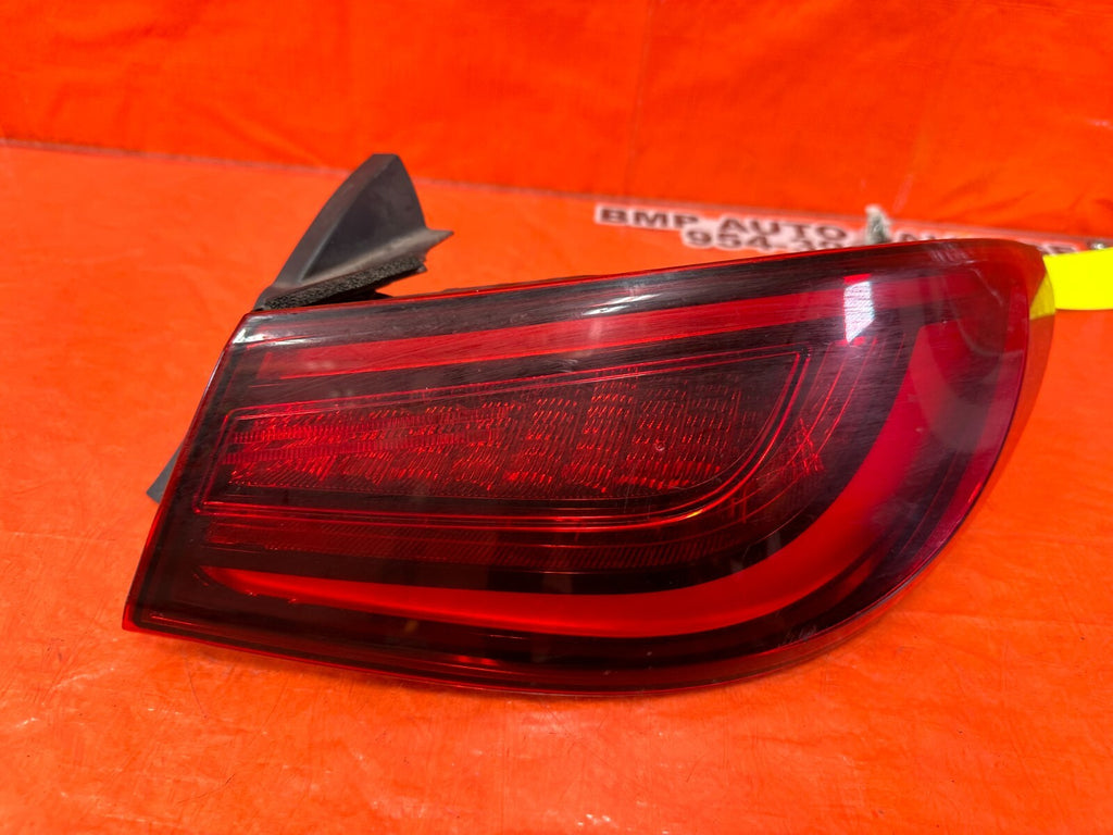 17 20 INFINITI Q60 PASSENGER RIGHT OUTER QUARTER PANEL   TAIL LIGHT LAMP   OEM5