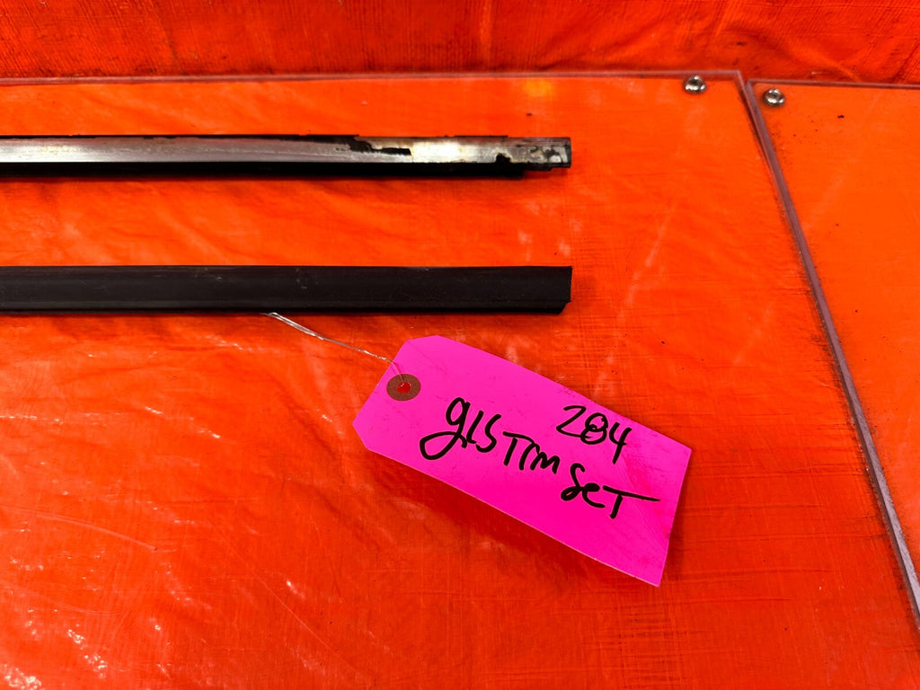 96 00 HONDA CIVIC COUPE HATCH EXTERIOR DOOR WINDOW GLASS TRIM SET LEFT RIGHT 2841