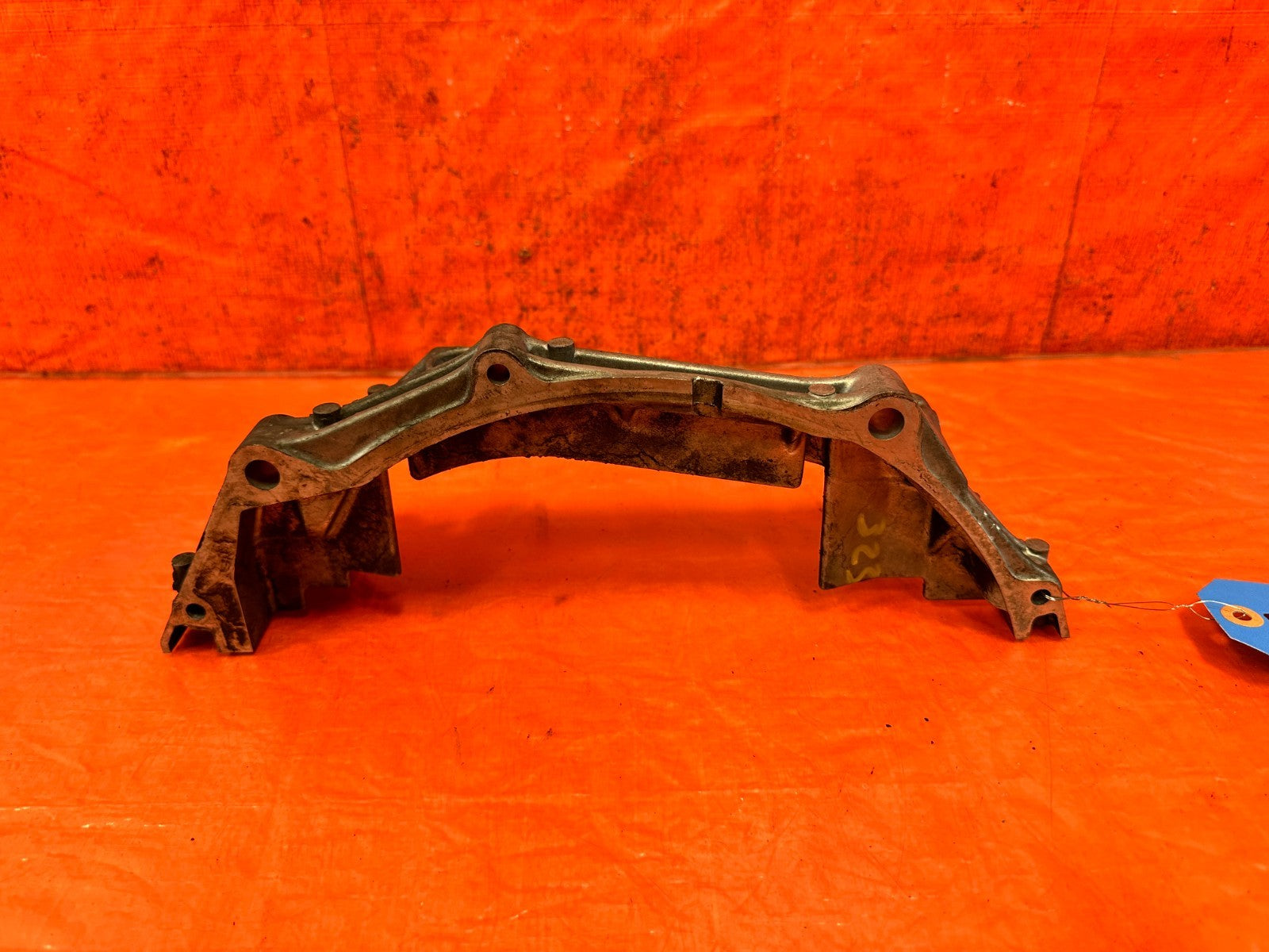 97 01 HONDA PRELUDE   H22 5 SPEED ALUMINUM MANUAL LOWER TRANSMISISON BRACKET 3231
