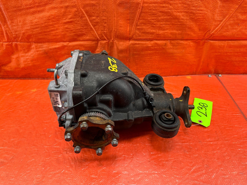 11 13 INFINITI G37 SEDAN   NON LSD   RWD   DIFFERENTIAL CARRIER PUMPKIN OEM 2389