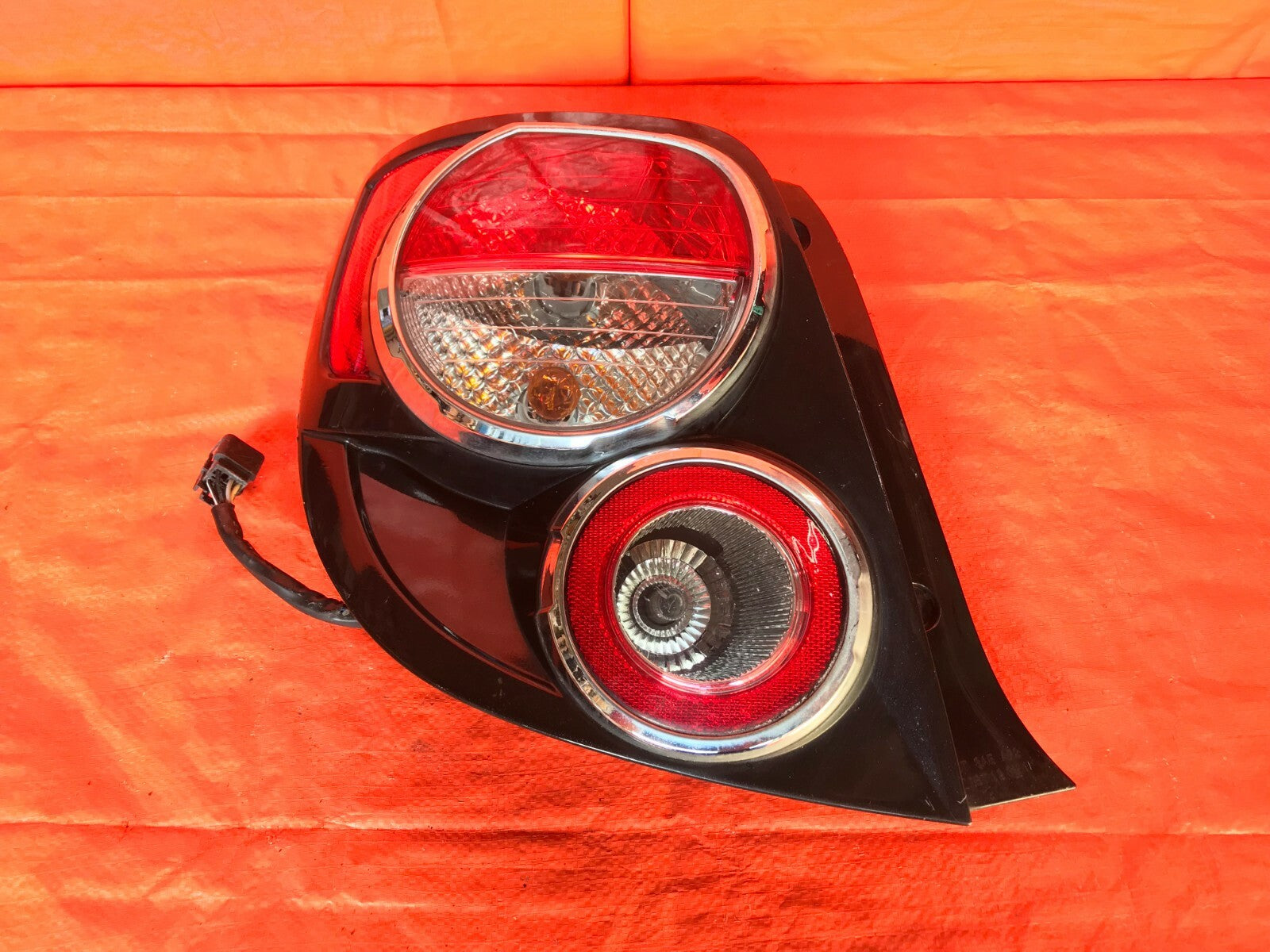 OEM 2014 2015 2016 CHEVROLET SONIC   HATCHBACK   DRIVER LEFT TAIL LIGHT LAMP 160