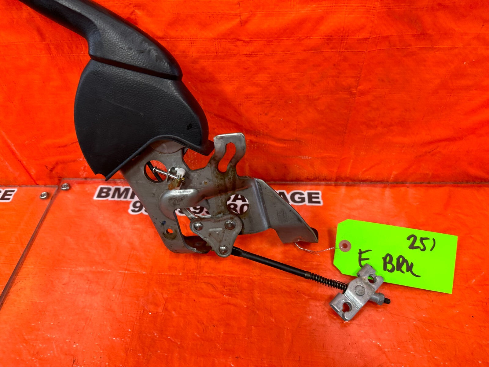 08 12 HONDA ACCORD   EMERGENCY / PARKING BRAKE HANDLE GRIP LEVER   OEM #2512