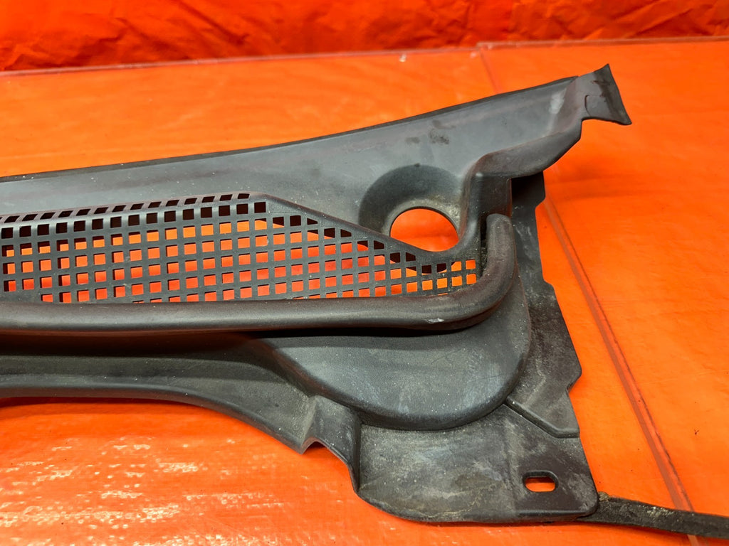 04 08 ACURA TSX FRONT WINDSHIELD WIPER COWL VENT GRILLE PANEL OEM #3307