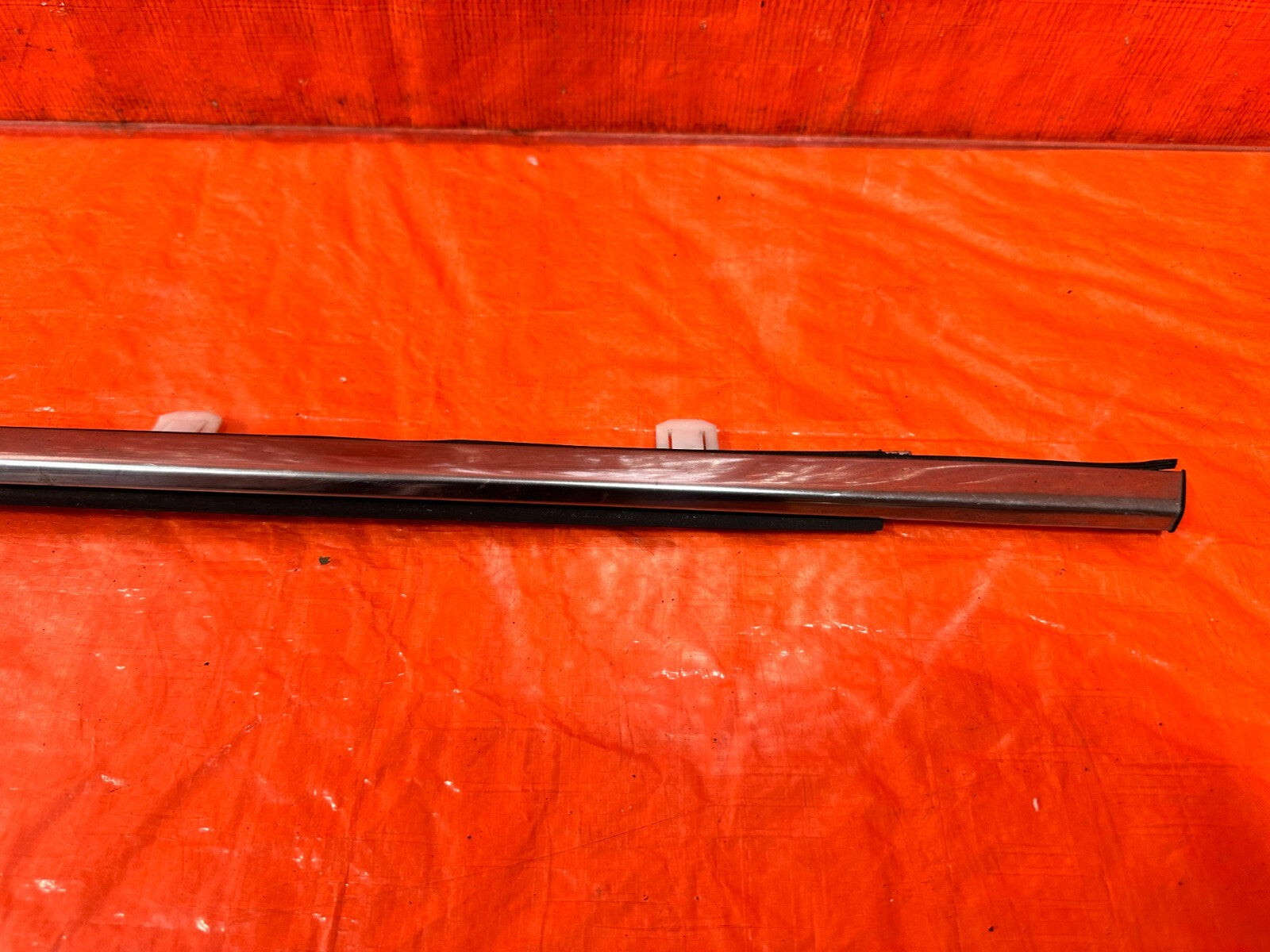 09 14 ACURA TSX   LEFT REAR EXTERIOR WINDOW GLASS TRIM BELT MOLDING   OEM #2793